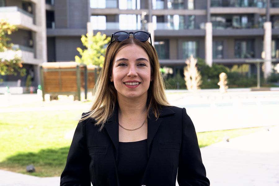 İrem Yapar portresi